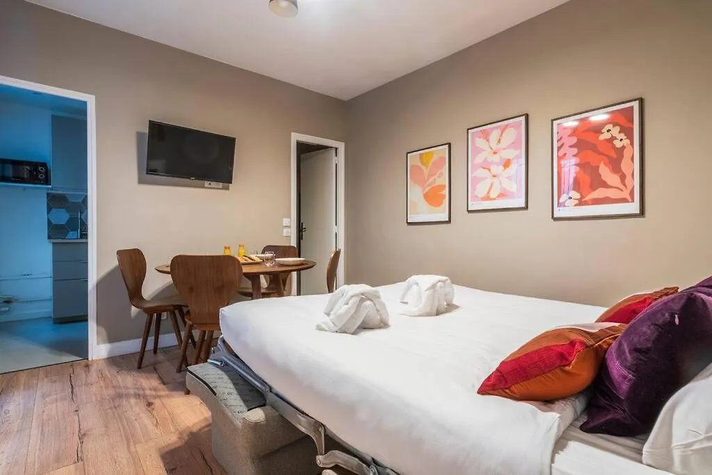 Appartement Porte Dore Bois De Vincennes Paris France
