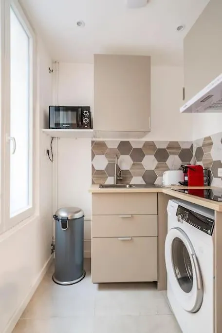 Appartement Porte Dore Bois De Vincennes Paris France